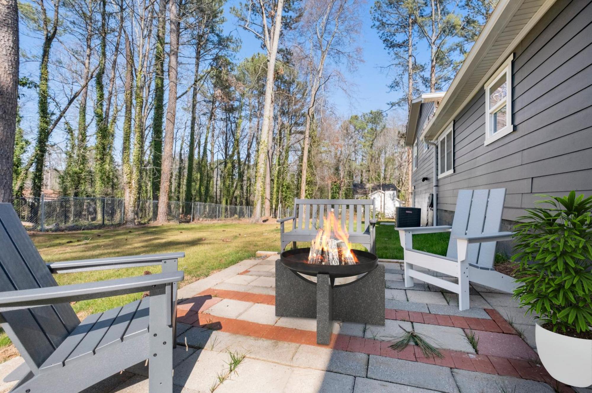 Outdoor Projector, Arcade, Fire Pit, 2 Car Garage, 2 Living Rooms Снеллвілл Екстер'єр фото