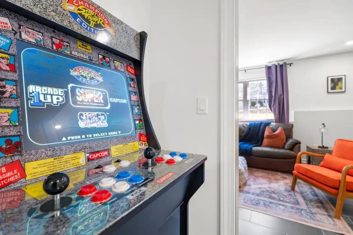 Outdoor Projector, Arcade, Fire Pit, 2 Car Garage, 2 Living Rooms Снеллвілл Екстер'єр фото
